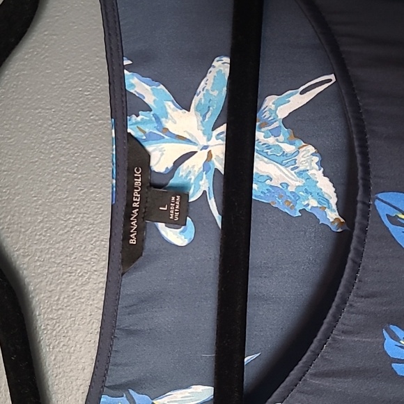 Banana Republic Floral Blouse - Picture 2 of 6